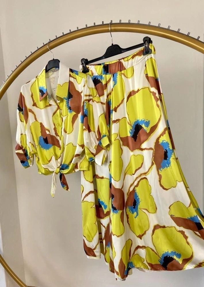 Neon Blossoms Italian Set